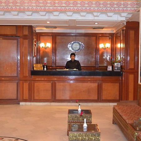 Hotel Grand Sartaj Нью-Делі Екстер'єр фото