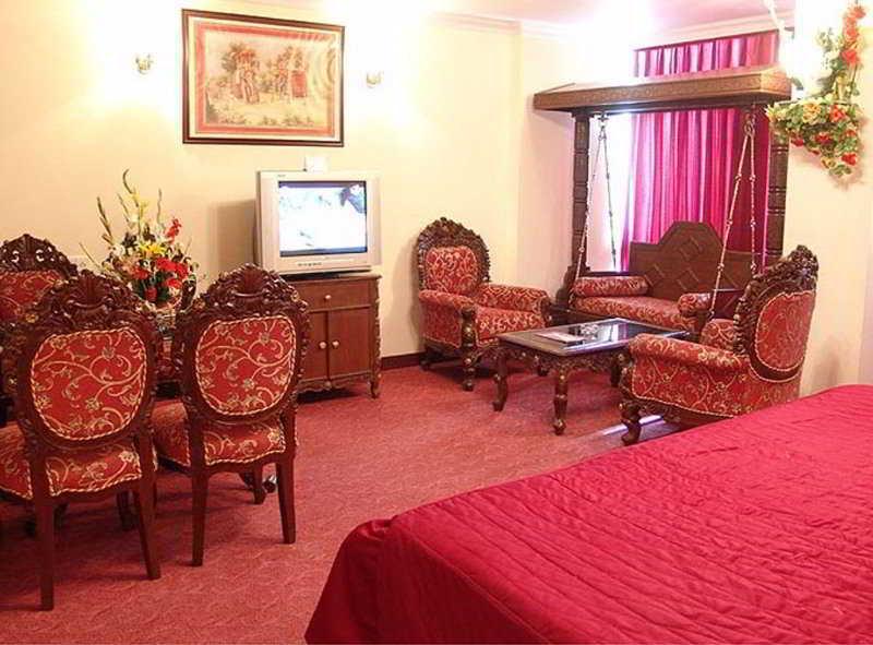 Hotel Grand Sartaj Нью-Делі Екстер'єр фото
